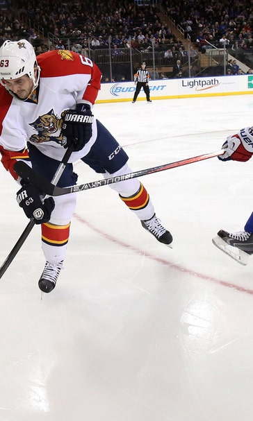 Panthers hang tough into 3rd period, fall on road to Rangers